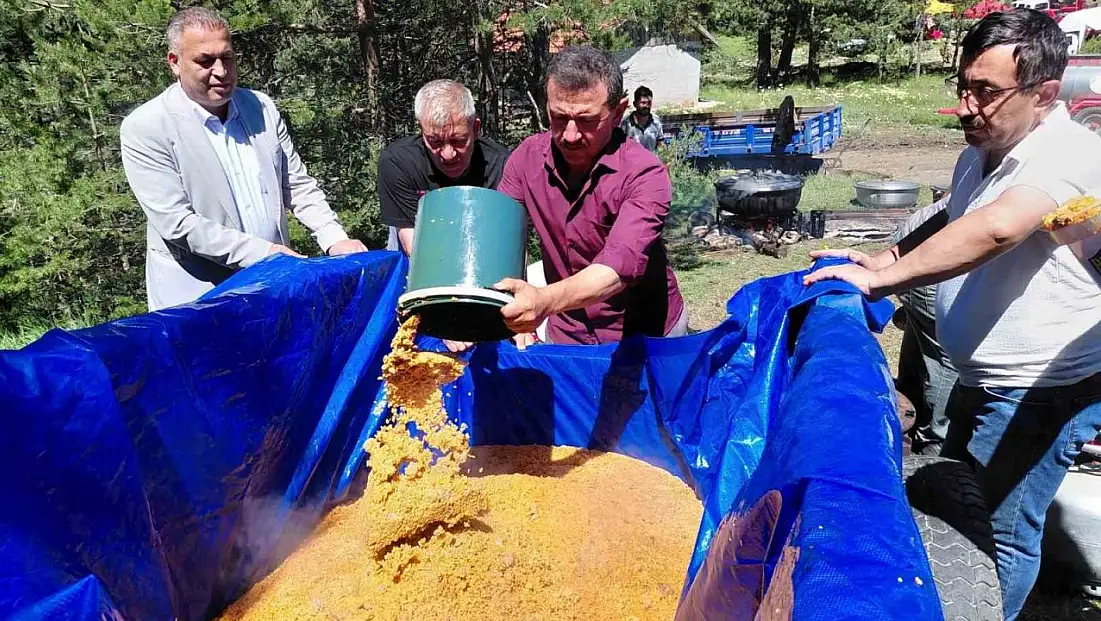 Bolu'da bir asırdır süren geleneksel Şimşir bayramı düzenlendi