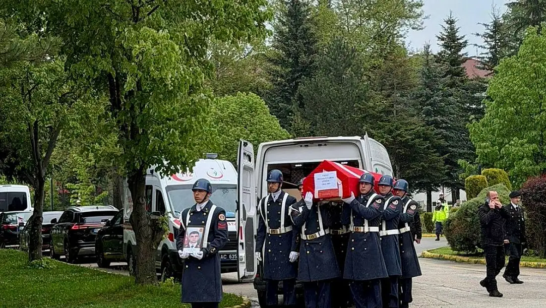 Bolu'da Kalp Krizine Yenik Düşen Genç Komutan Memleketine Uğurlandı