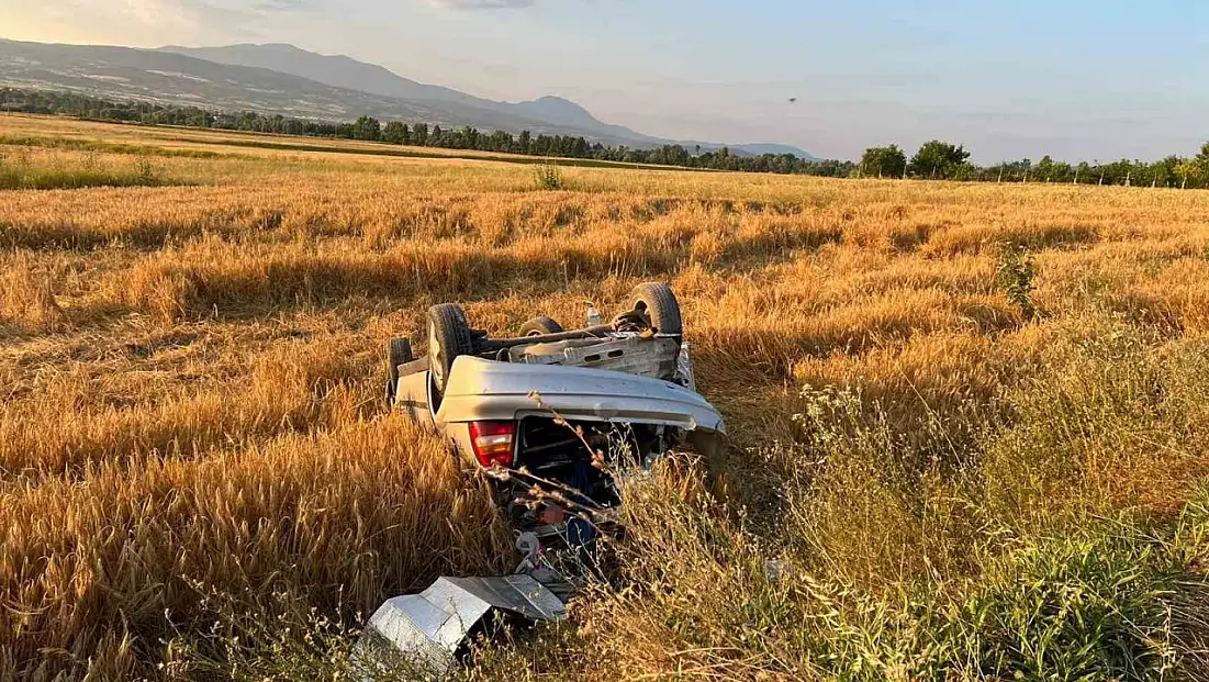 Bolu'da tarlaya uçan otomobil hurdaya döndü: Sürücü kayıplara karıştı