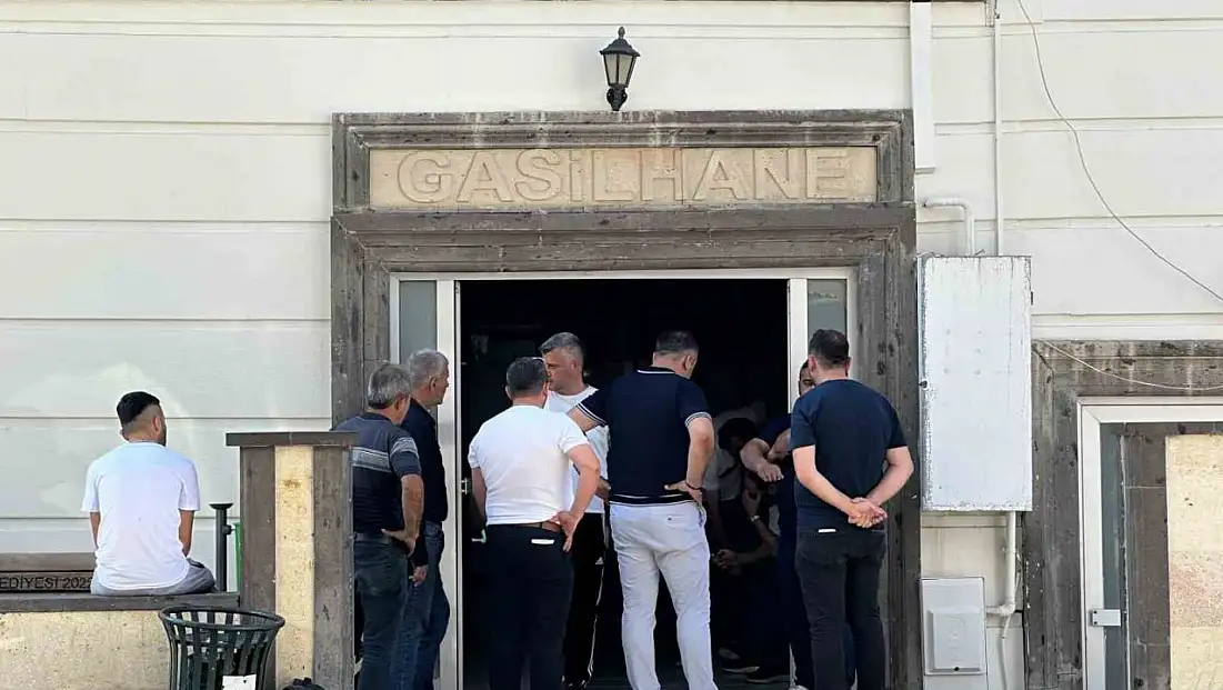 Çankırı'daki feci kazada ölenlerin cenazeleri morga kaldırıldı
