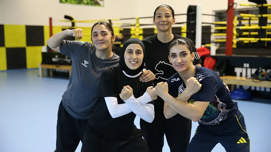 Kadın Boks Milli Takımı'nın Kampı Sürüyor