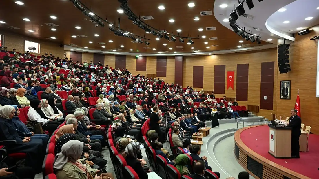KÜ'de Ödüller Sahiplerini Buldu