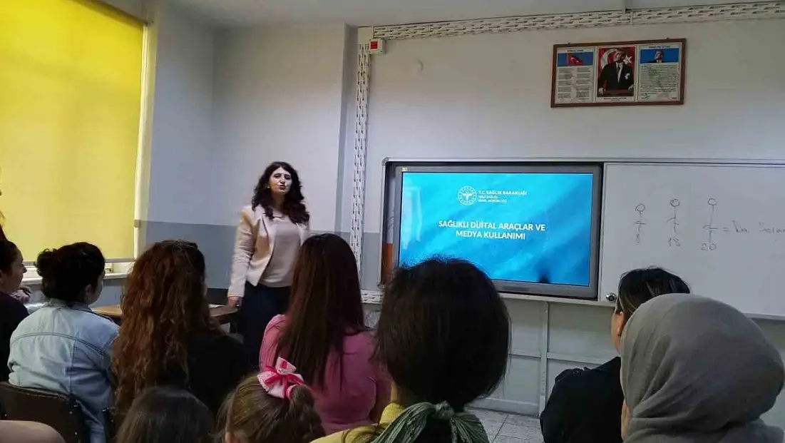 Muslu'da Velilere Yönelik 'Bağımlılıkla Mücadele Ve İlk Yardım' Semineri Düzenlendi