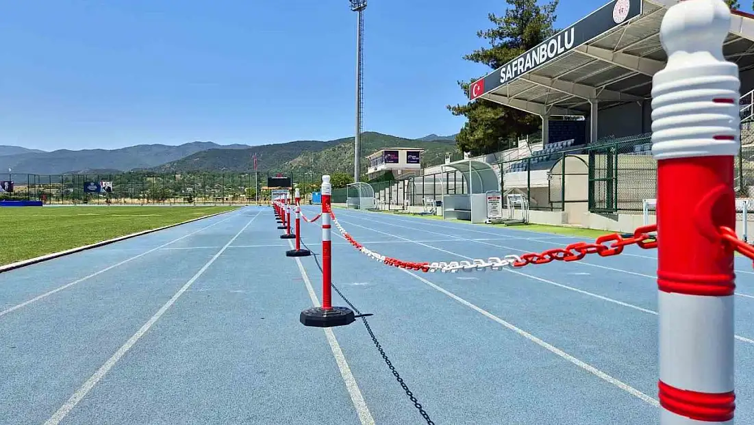 Safranbolu Atletizm Pisti'nde yeni kulvar düzenlemesi