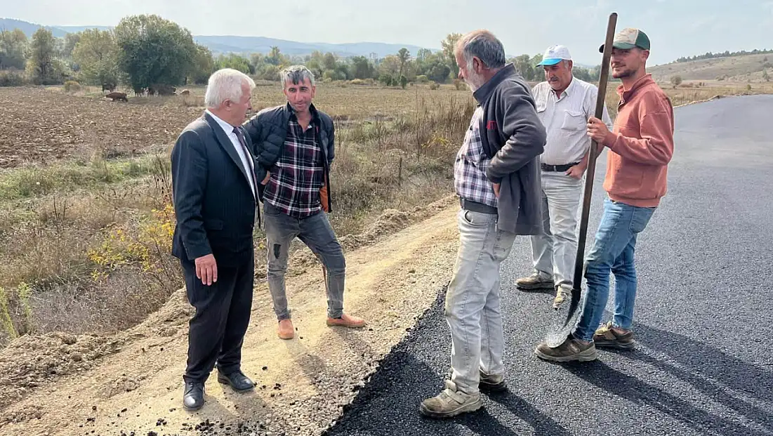Seydiler’de Sıcak Asfalt Çalışmaları Devam Ediyor