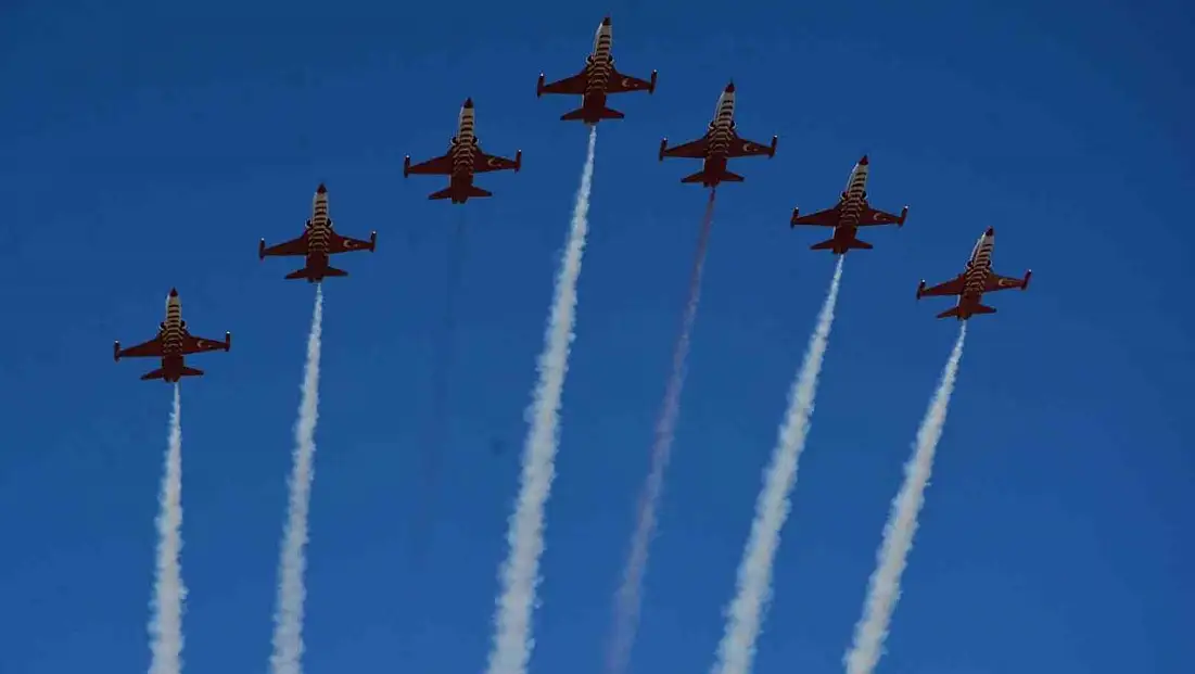 Türk Yıldızları'ndan Aile Festivali'nde Görsel Şölen