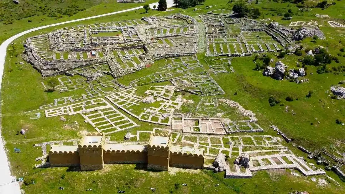 UNESCO Mirası Hattuşa'da 7 Bin Yıllık Tarihe Yürüyüş