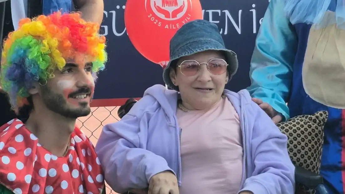 Engelli Vatandaşın Vali Ziyareti Gülümsetti
