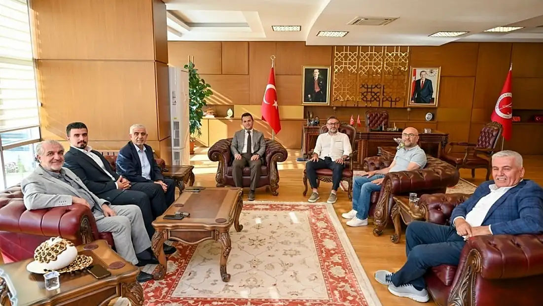 Yeni Dünya Vakfı Heyetinden Rektör Topal’a Ziyaret