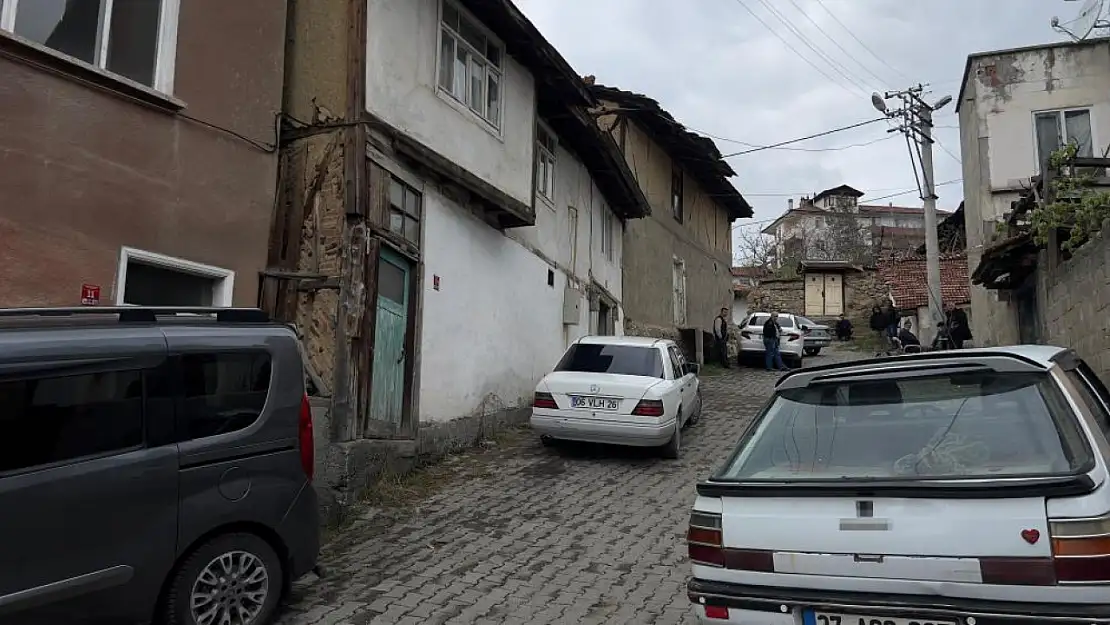 Arkadaşını Silahla Öldüren Sanık Hakim Karşısında