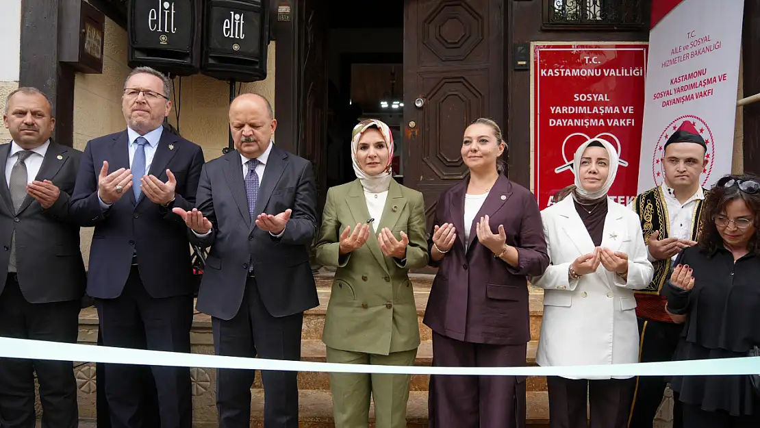 Bakan Göktaş, Aile Destek Merkezi'nin Açılışını Yaptı