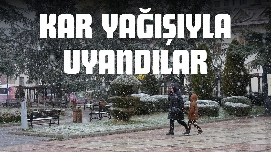 Güne Kar Yağışıyla Uyandılar