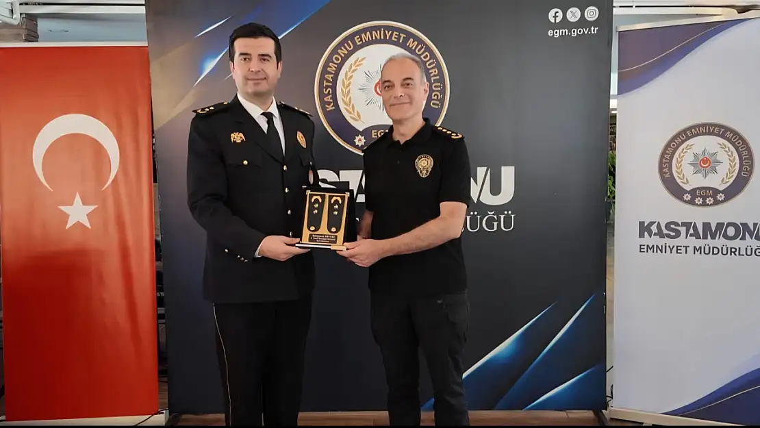 Kastamonu'da Emniyet Personeli İçin Rütbe Terfi Töreni Düzenlendi