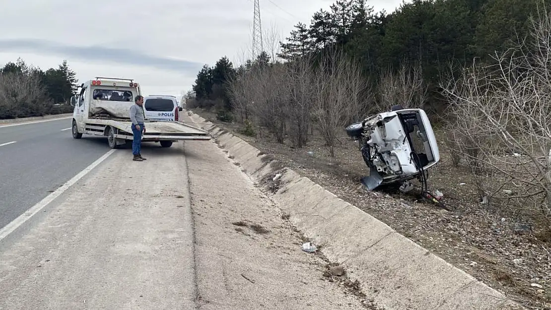 Kastamonu'da Minibüs Devrildi: 3 Yaralı