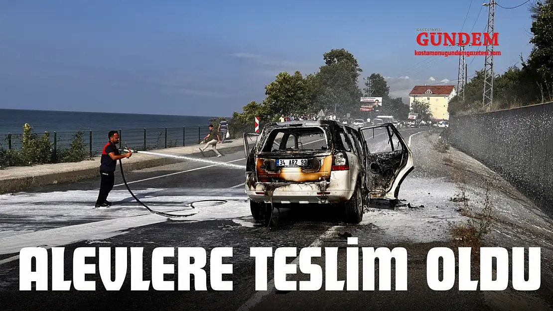 Otomobil Alevlere Teslim Oldu