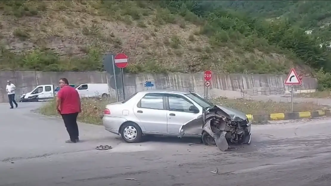 Tek Şeritli Yolda Kaza