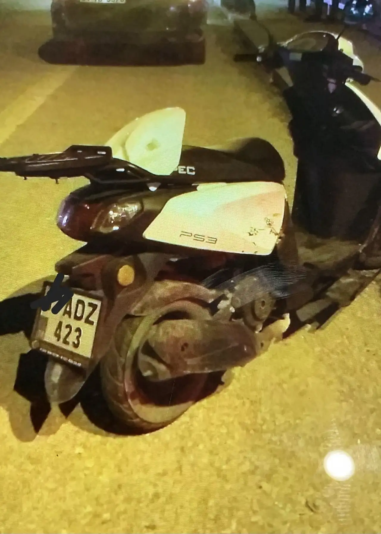 Motosiklet İle Otomobil Çarpıştı