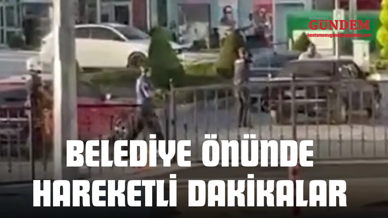 Belediye Önünde Hareketli Dakikalar