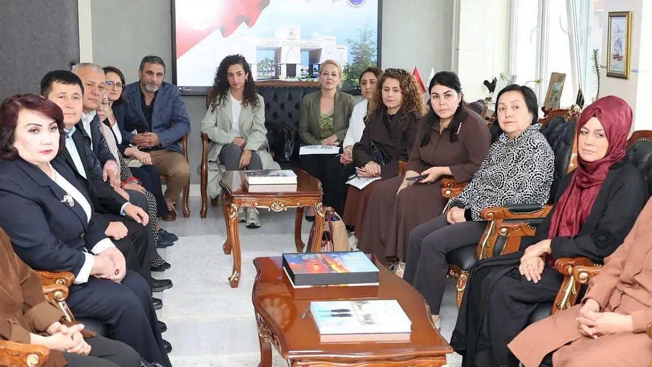 Sinop’ta Türk dünyasının akademisyenleri bir araya geldi