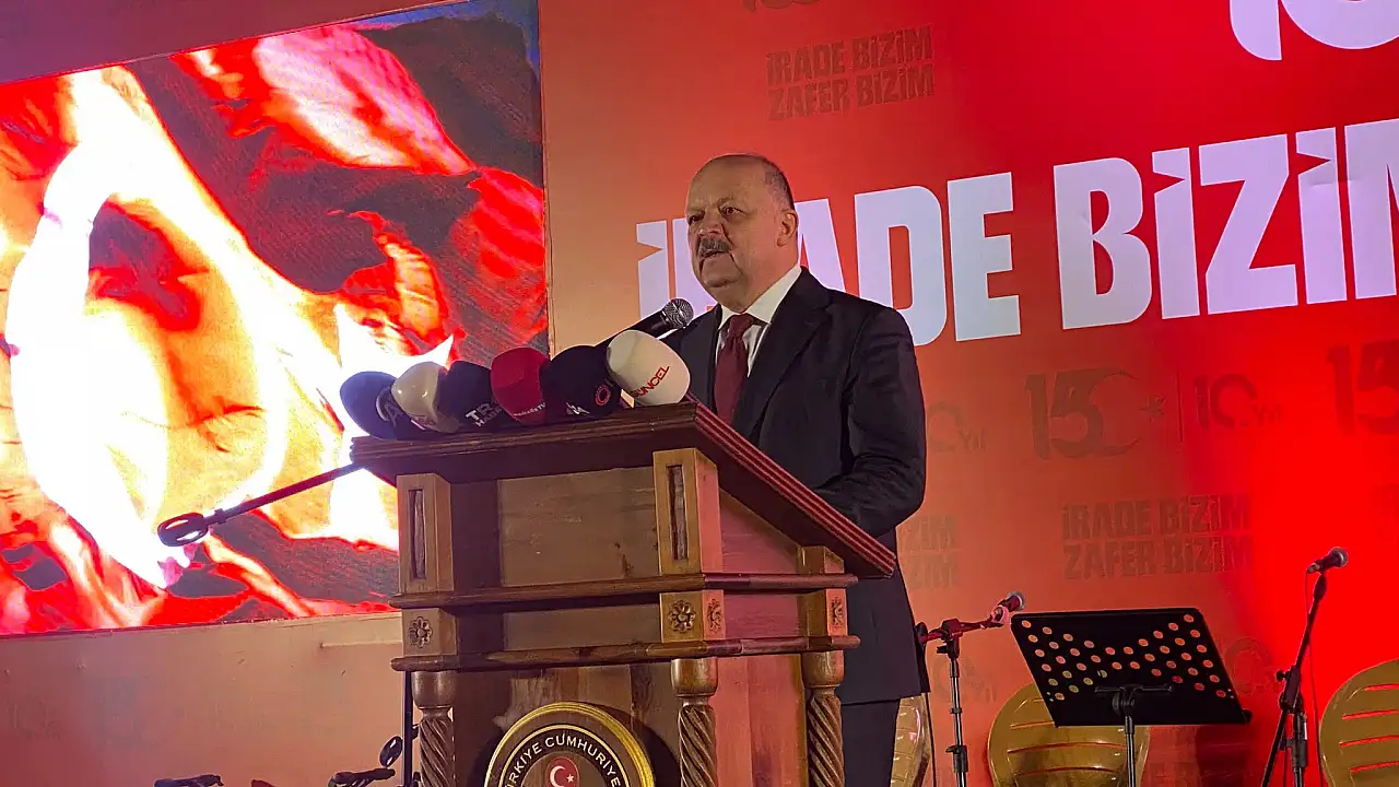 15 Temmuz Anma Programı Cumhuriyet Meydanı'nda Gerçekleştirildi