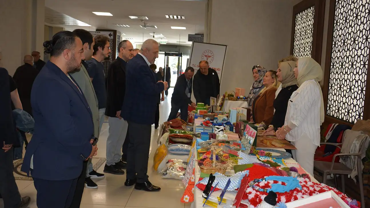 TRSM Danışanlarının El Emeği Ürünleri Sergilendi