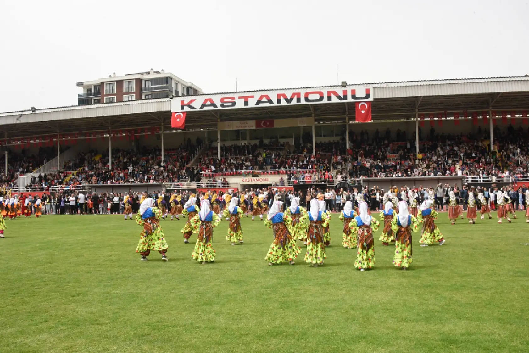 23 Nisan Coşkusu Gazi'de Doruğa Ulaştı