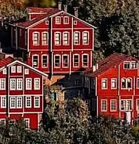 İnebolu'nun Aşı Boyalı Tarihi Evleri Neden Bu Renkte?