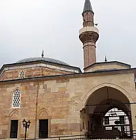 Yüzyıllardır Ayakta: Tek Kubbeli Camilerin İlk Örneklerinden