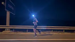 17 yaşındaki Erdem, Cumhuriyet için 103 kilometre koştu