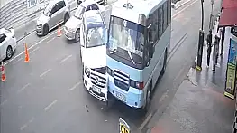 Cip ile yolcu minibüsünün çarpıştığı anlar kamerada