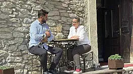 Doğum günü pastası canından ediyordu