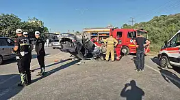 Motosikletin çarptığı otomobil devirildi: 4 yaralı