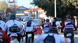 Safranbolu'da bisiklet festivalinde pedallar tarih ve doğanın izinde döndü