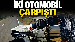 İki Otomobil Çarpıştı