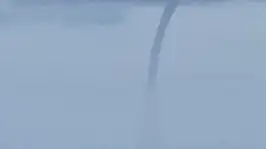 Karadeniz'de oluşan hortum kameraya yansıdı