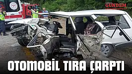 Otomobil Tıra Çarptı