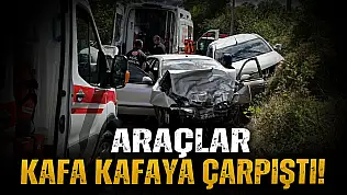 Araçlar Kafa Kafaya Çarpıştı!