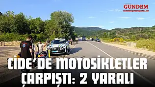 Cide'de Motosikletler Çarpıştı: 2 Yaralı