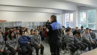 Polis Ekipleri Bin 140 Öğrenciye Eğitim Verdi
