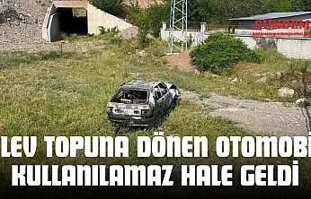 Alev Topuna Dönen Otomobil Kullanılamaz Hale Geldi