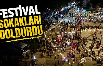 Festival Sokakları Doldurdu