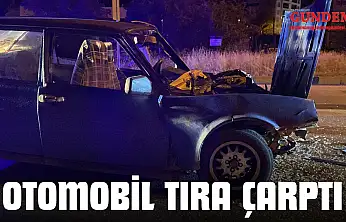Otomobil Tıra Çarptı: 5 Yaralı