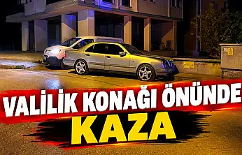 Valilik Konağı Önünde Trafik Kazası
