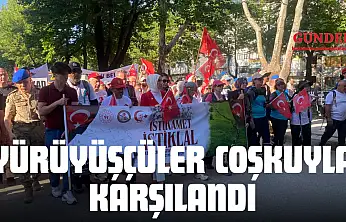 Yürüyüşçüler Coşkuyla Karşılandı