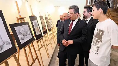 Görsel Sanatlar Sergisi Sanatseverlerle Buluştu