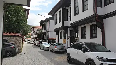 Hepkebirler Trafik Yüküyle Boğuşuyor