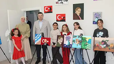 İnebolu'da Çocuklar Hayallerini Tuvale Yansıttı