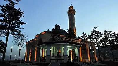 İsmail Bey Külliyesi'nin Sırrı: 'Temelsiz Cami' Gerçekten Nasıl İnşa Edildi?