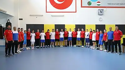 Kadın Boksörlerin 'Sırbistan Planı'