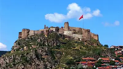 Kastamonu Kalesi'ni Kim Yaptı? Yaklaşık 1000 Yıllık Tarihiyle Şehrin En Büyük Simgesi